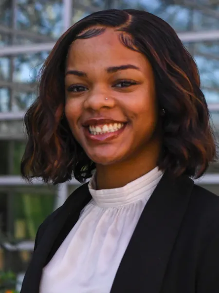 Headshot of Kaitlyn Bradley